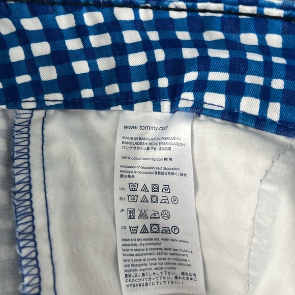 Tommy Hilfiger size 8 blue and white Check shorts - Picture 5 of 5